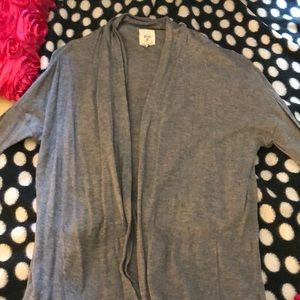 grey long sleeve open sweater